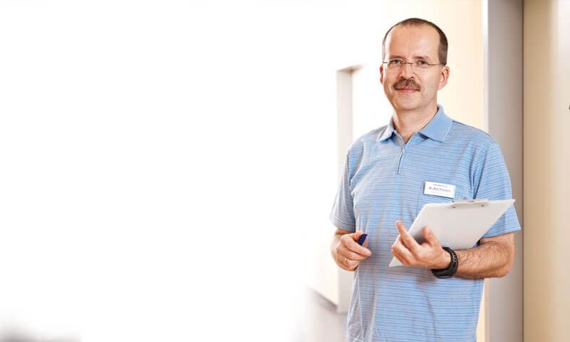 Dr. med. Ralf Warmuth schildert seine Erfahrungen mit Idana